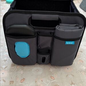 Munchkin Brica Out-N-About Collapsible Trunk Organizer & Diaper Changing Station